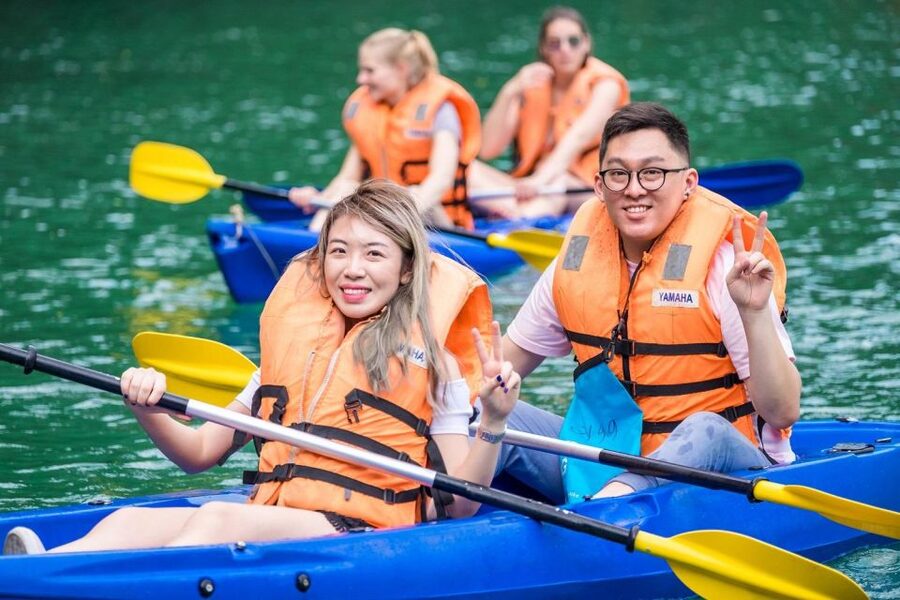 Hanoi: Halong Bay Day Trip with Titop Island, Cave, & Kayak - Timing, Crowds, and What to Pack so You Don’t Feel Rushed
