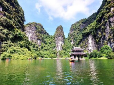 Hanoi: Hoa Lu, Trang An, and Mua Cave Full-Day Trip - Hoàn Kiếm pickup, coach ride, and the reality of timing