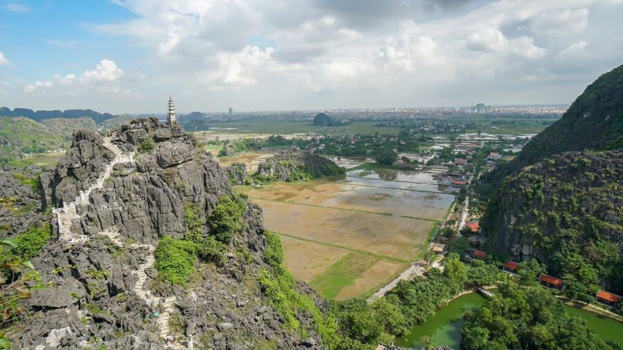 Hanoi: Hoa Lu, Trang An, and Mua Cave Full-Day Trip - Comfort, guide energy, and how this day usually flows