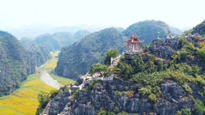 Hanoi: Hoa Lu, Trang An Caves, & Mua Cave Day Trip and Lunch - Buffet Lunch in Ninh Bình: Enough Food to Keep You Climbing