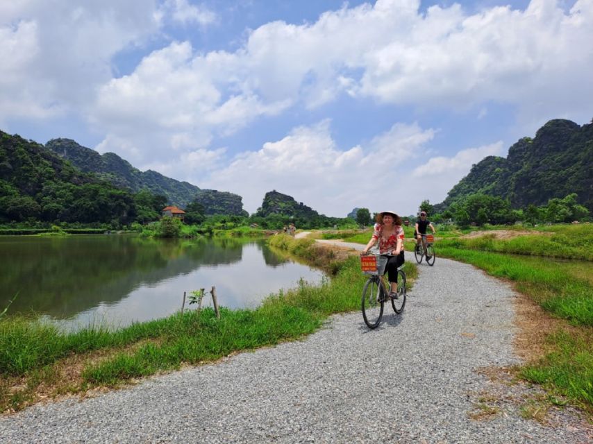 Hanoi: Ninh Binh, Hoa Lu, Tam Coc and Mua Cave Day Trip - The cycling segment: limestone scenery at a human pace
