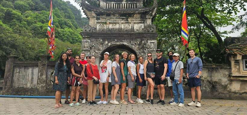 Hanoi: Ninh Binh, Hoa Lu, Trang An & Mua Cave Day Trip - Mua Cave: The Step Climb and the Big Panorama