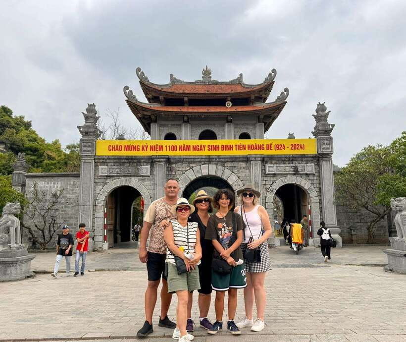 Hanoi: Ninh Binh, Hoa Lu, Trang An & Mua Cave Day Trip - Pickup, Drop-Off, and Real-World Logistics in Hanoi