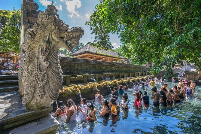 Highlights of Ubud & Mount Batur Volcano - Private Day Trip - Ubud Palace: architecture, performances, and a calmer finale