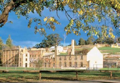 Hobart: Port Arthur & Tasman Park Full-Day Trip with Cruise - Richmond Bridge photo stop: quick, but it helps you read the area