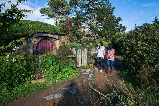 Hobbiton Movie Set day tour From Auckland - Key highlights at a glance