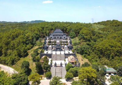 Hoi An/Da Nang : Private Day Trip to Imperial City - Hue - Hai Van Pass to Lang Co: the scenic warm-up before Hue
