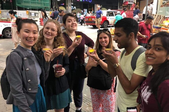 Hong Kong Day Tour: City Landmarks & Highlights - Cat Street Market and Sheung Wan Dried Seafood: Shop Less, Watch More