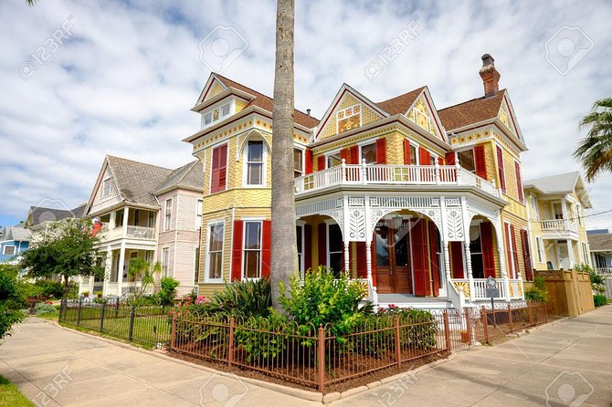 Houston Sightseeing Tour and Galveston Day Trip - The aquarium mention: what it means for your expectations