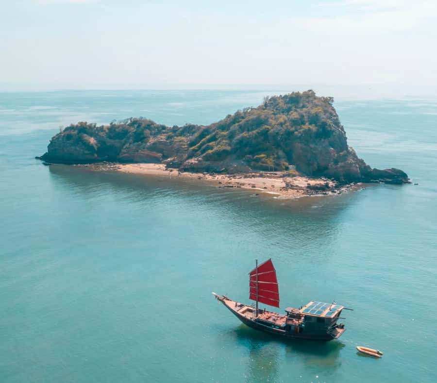 Hua Hin: Full-Day Trip to Sam Roi Yot by Sail Boat - The Boat Experience: Comfort, Safety Vibe, and How the Day Feels