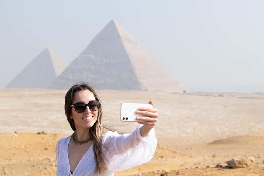 Hurghada: Cairo Pyramids, Sphinx & Egyptian Museum Day Trip - Egyptian Museum: Tutankhamun, mummies, and a lot to process