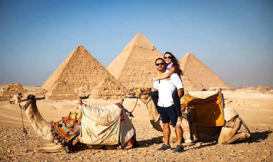 Hurghada: Giza Pyramids, Sphinx, Museum & Old Souq Day Trip - Hurghada to Cairo in One Day: The Reality Check
