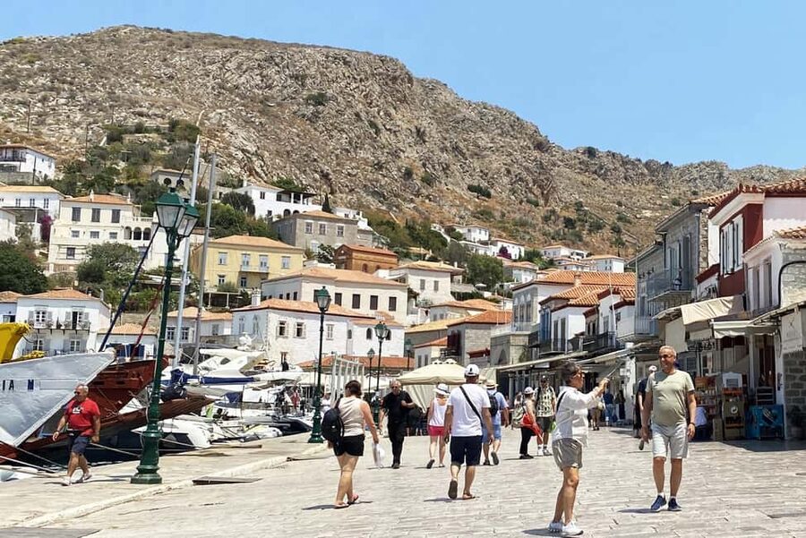 Hydra Island: Full Day Trip from Athens with Swimming - The Athens-to-Corinth drive: culture stops that make time feel shorter