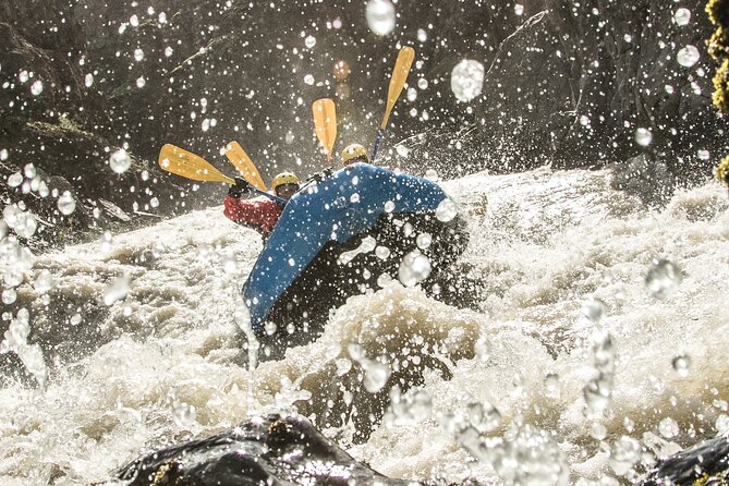 Iceland’s Top Grade 4 Rafting – Drysuit, Canyon & Adrenaline - What You’ll Feel on the Water: Rapids, Canyon Stops, and Real Control