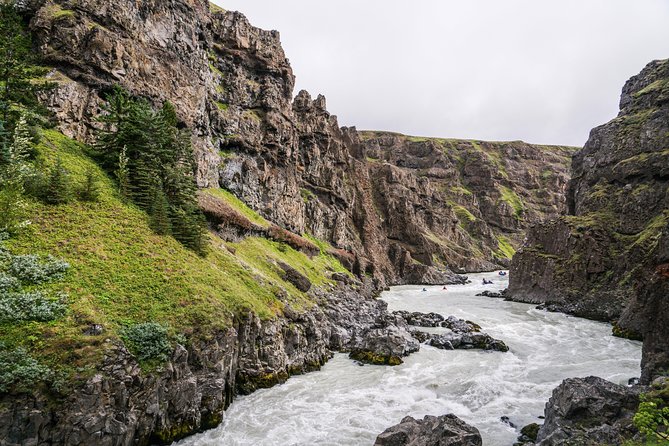 Iceland’s Top Grade 4 Rafting – Drysuit, Canyon & Adrenaline - Riverside Breaks and Lunch: Fuel That Makes Cold Water Feel Better