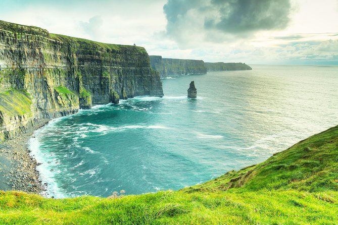 Independent Cliffs of Moher Half Day Trip from Galway - Photo timing and crowd control: pick your moments