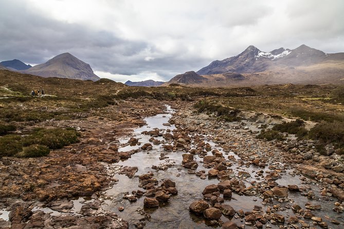 Isle of Skye and Eilean Donan Castle Day Tour from Inverness - Quiraing: The 30-Minute Stretch That Feels Like a Mini Escape