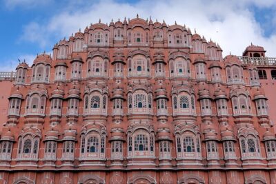 Jaipur City Day Trip from Delhi with Buffet Lunch - Panna Meena ka Kund and Jal Mahal: short stops, smart pacing