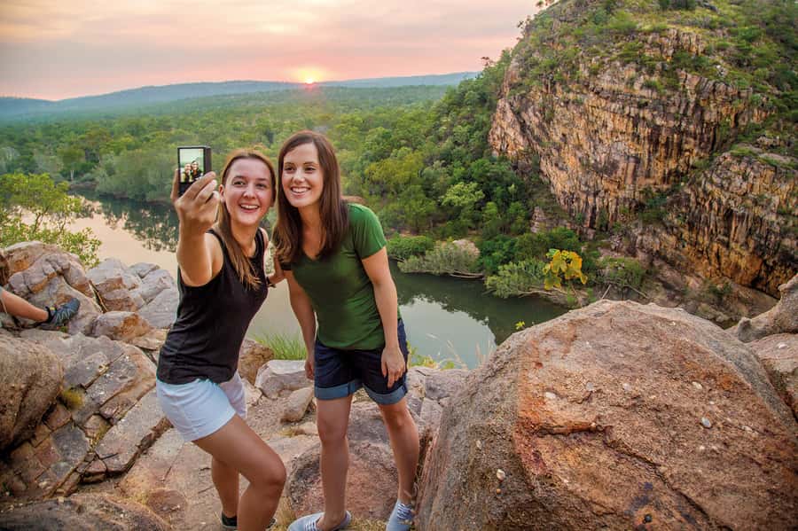 Katherine Gorge & Edith Falls Full-Day Tour from Darwin - Adelaide River War Cemetery: history you actually stop for