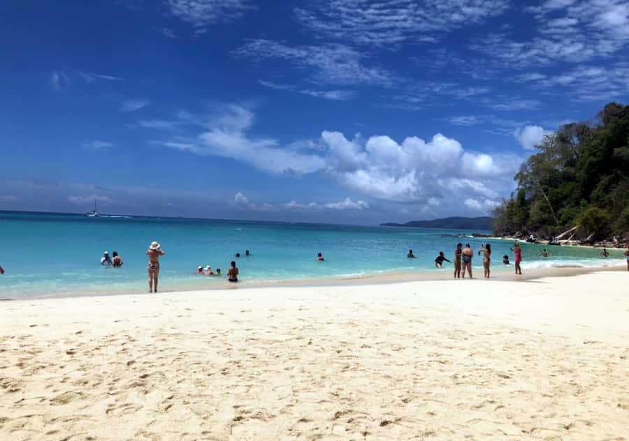Khao Lak: Phi Phi & Bamboo Island Day Trip by Speedboat - Maya Bay: where the photos are the main event