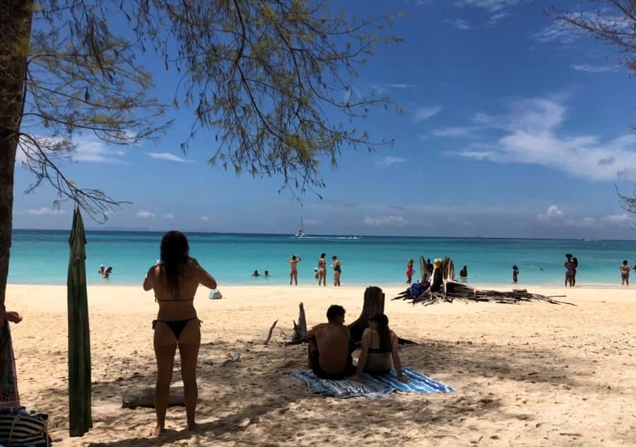 Khao Lak: Phi Phi & Bamboo Island Day Trip by Speedboat - The 1-hour speedboat ride across the Andaman Sea
