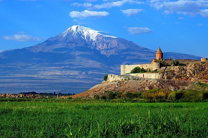 Khor Virap, Noravank & Birds' Cave Day Trip with Wine Tasting - Getting Around: Vehicle Comfort, Time Pressure, and Group Size