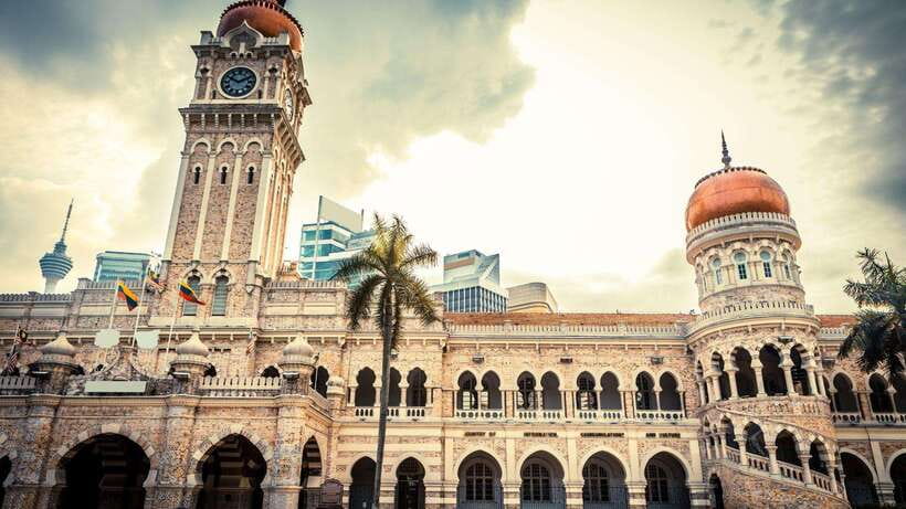 Kuala Lumpur: City Sights, Batu Caves and Fireflies Day Trip - A tight 9-hour loop from KL to Batu Caves to Kuala Selangor