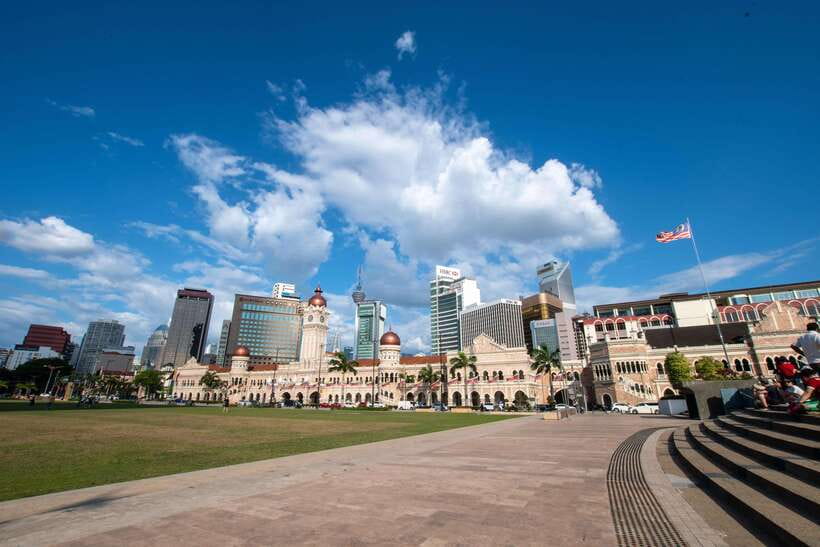 Kuala Lumpur: City Sights, Batu Caves and Fireflies Day Trip - Should you book this KL highlights, Batu Caves, and fireflies trip?