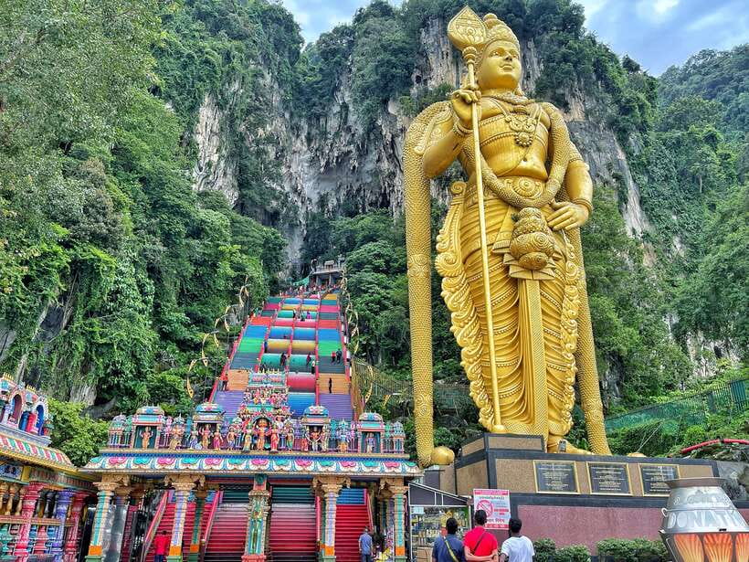 Kuala Lumpur: Genting Highlands & Batu Caves Day Trip - The Genting Skyway Ride: Scenic Mountain Views Without the Hassle