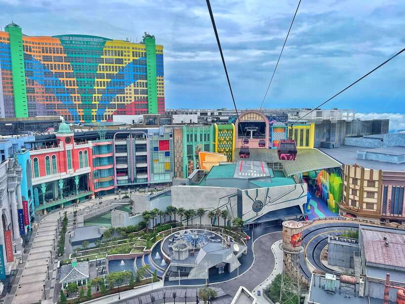 Kuala Lumpur: Genting Highlands & Batu Caves Day Trip - Getting Started in Kuala Lumpur: Meet at Berjaya Times Square