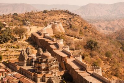 Kumbhalgarh and Ranakpur: Private Day Trip from Udaipur - How the schedule works in a private AC car