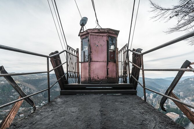 Kutaisi:Chiatura Tour with Katskhi Pillar & Cable Car Experience - Lunch in Chiatura: A Real Break, Not a Token Stop