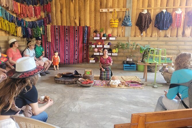 Lake Atitlan One Day Tour from Antigua - San Pedro la Laguna: short time at a volcano-peninsula town