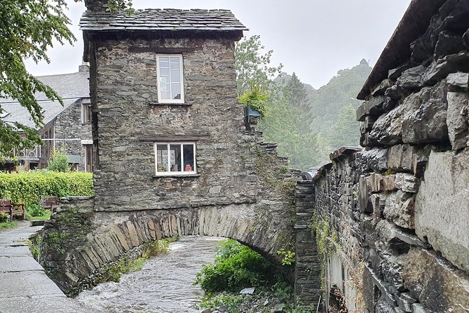 Lake District Adventure Sightseeing Day Trip from Liverpool - Ambleside for an Hour: Shops, Tea Rooms, and a Real Village Break