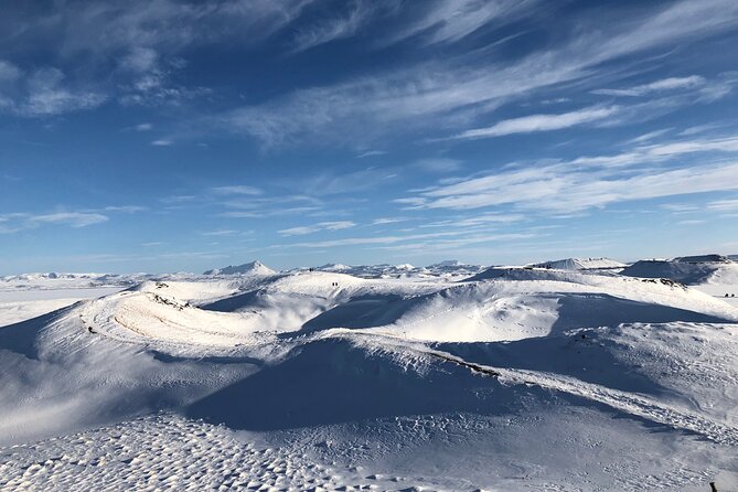 Lake Myvatn and Godafoss Waterfall Day Tour from Akureyri - Guides and Group Size: Why the Day Feels Smooth