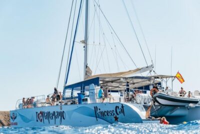 Lanzarote: Day Trip to the Papagayo Beaches by Catamaran - Getting From Your Hotel to Puerto del Carmen Harbour (Without Losing the Day)