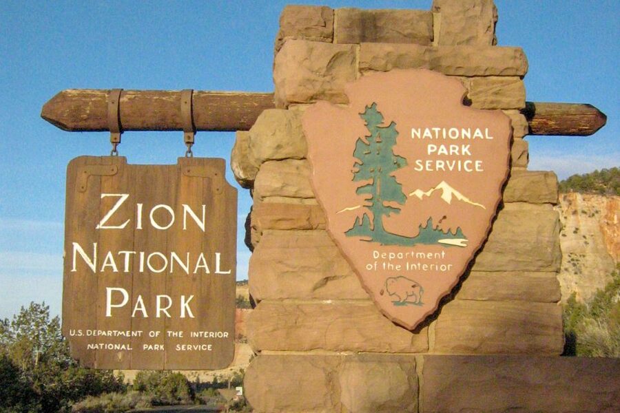 Las Vegas: Grand Canyon, Zion and Monument Valley 3-Day Tour - Zion National Park: Virgin River walks and sandstone drama