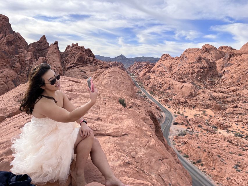 Las Vegas: Valley of Fire and Red Rock Canyon Day Trip - Atlatl Rock and Those Petroglyph Moments (Yes, They’re That Old)
