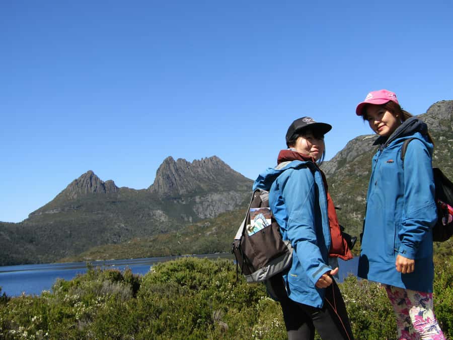 Launceston: Cradle Mountain Guided Active Day Trip - The lunch rhythm: fuel for the Dove Lake walk