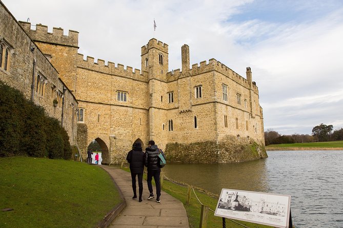 Leeds Castle, Cliffs of Dover and Canterbury Day Trip from London with Guided Cathedral Tour - From Victoria Coach Station to Kent: how the coach day feels