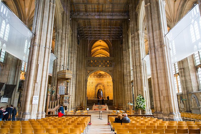 Leeds Castle, Cliffs of Dover and Canterbury Day Trip from London with Guided Cathedral Tour - Pacing across Kent: how to make the schedule work for you