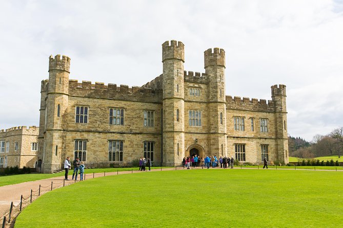 Leeds Castle, Cliffs of Dover and Canterbury Day Trip from London with Guided Cathedral Tour - Leeds Castle gardens and moat: the 1.5-hour reality check