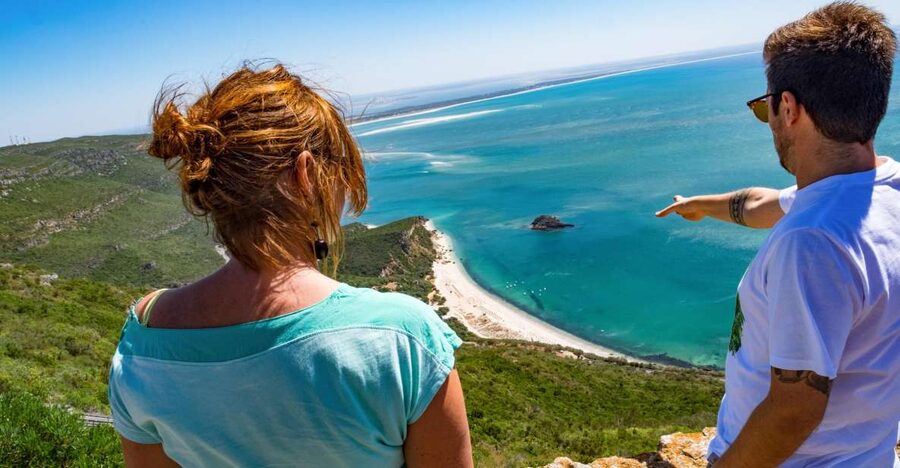 Lisbon: Arrábida Natural Park and Sesimbra Day Trip - From Lisbon to Arrábida: the drive that sets the tone