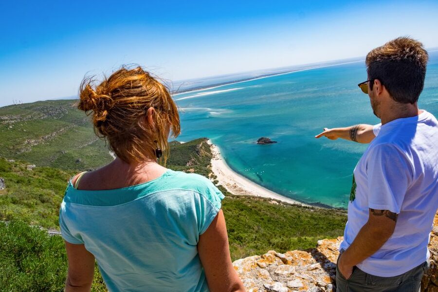 Lisbon: Arrábida Natural Park and Sesimbra Day Trip - Entering Arrábida Natural Park: Meco cliffs and big Atlantic views