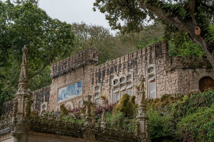 Lisbon: Regaleira, Sintra, Cape Rock & Cascais Day Trip - Quinta da Regaleira: Where the Gardens Have a Plot