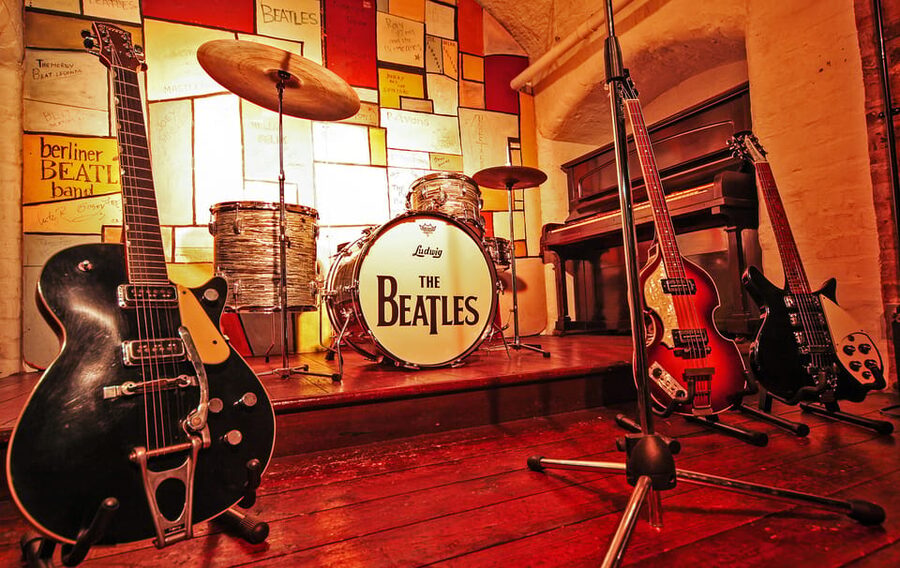 Liverpool and The Beatles Day Tour from London - If you want the best day, plan around these details