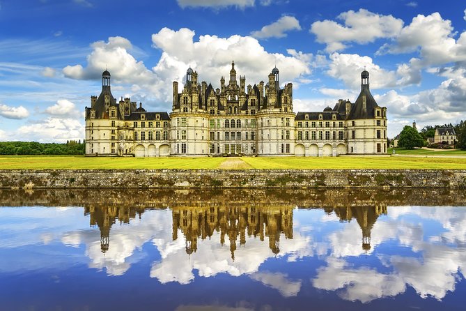 Loire Valley Wine and Castles Small-Group Day Trip from Paris - Quick Key Points to Know