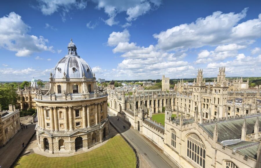 London: Harry Potter Studio Tour and Oxford Day Trip - From Gloucester Road to Oxford: the coach ride that makes the day work
