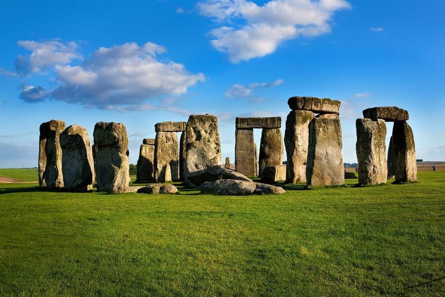London: Stonehenge & Bath Day Trip with Optional Roman Baths - From Victoria Coach Station to Salisbury Plain: The 8:00 Start