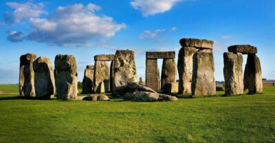London: Stonehenge & Bath Day Trip with Optional Roman Baths - Bath Abbey to Pulteney Bridge: Your Self-Guided Georgian Stroll